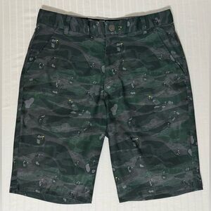 Puma Green Camo Tailored Flagstick Golf Shorts Chino Camouflage Size 30